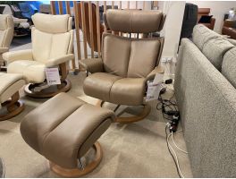 Clearance Stressless Consul Signature Medium Chair with Footstool - Batick Leather